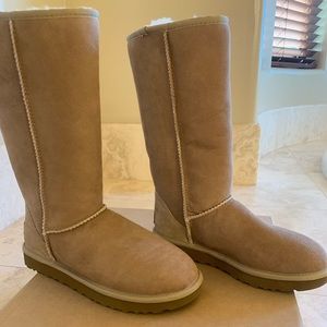 UGG Classic Tall Boots Size 7 Sand